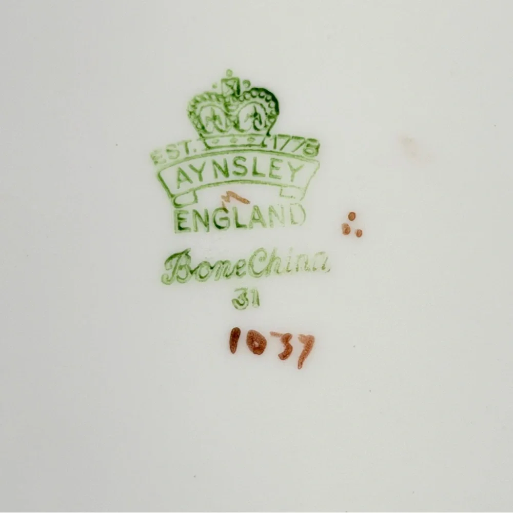 RARE Aynsley Orchard Gold 8